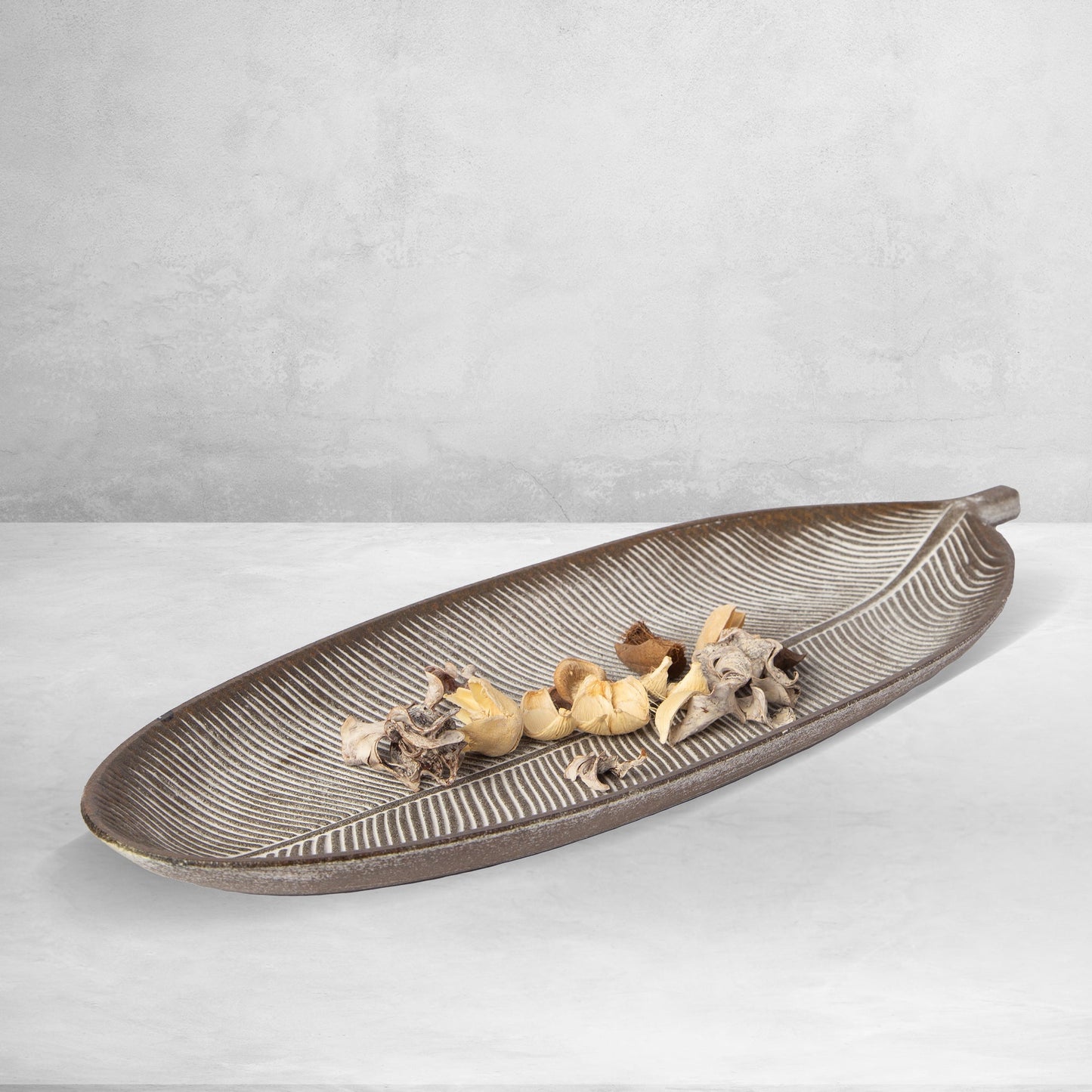 Leaf Design Wood Tray