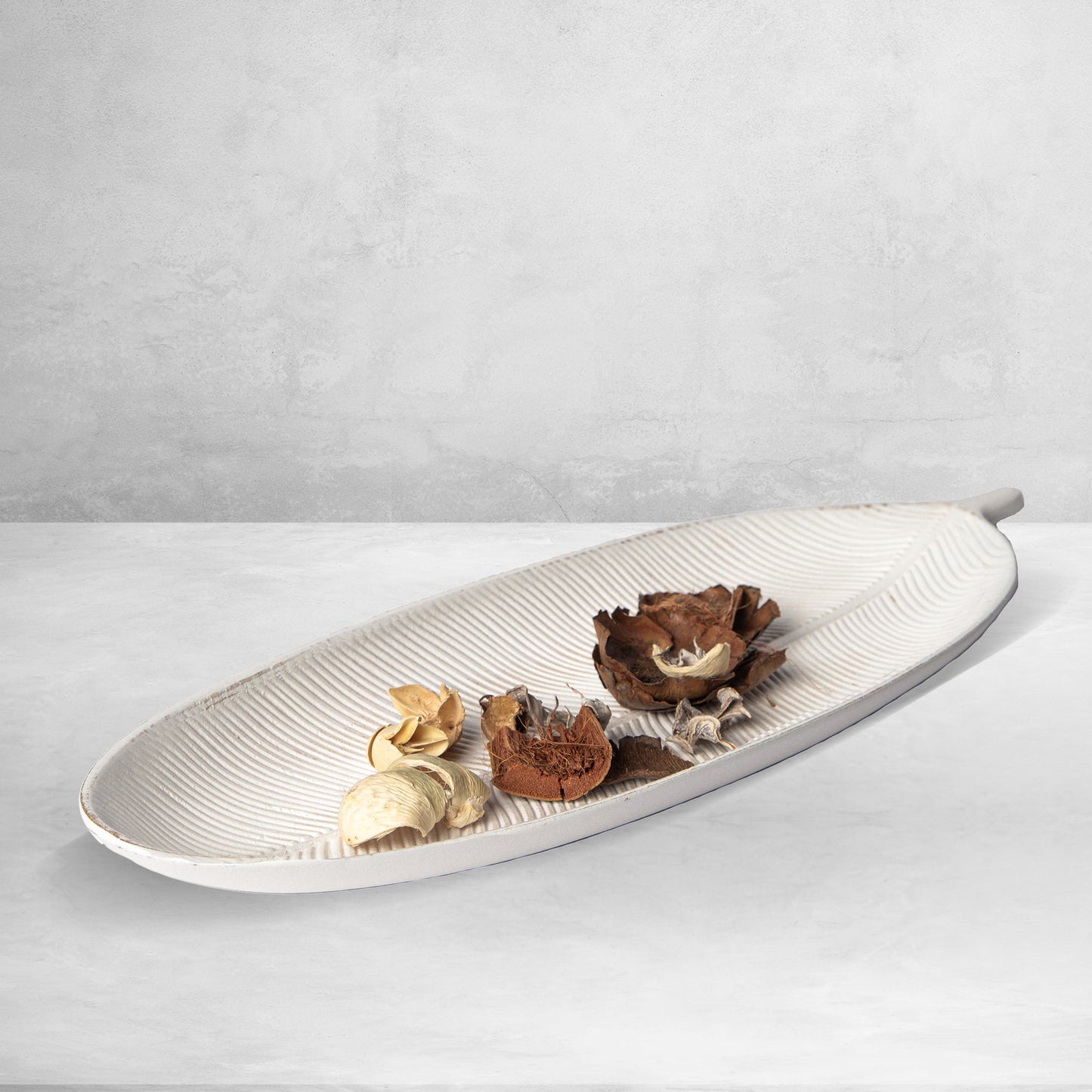 Leaf Design Wood Tray