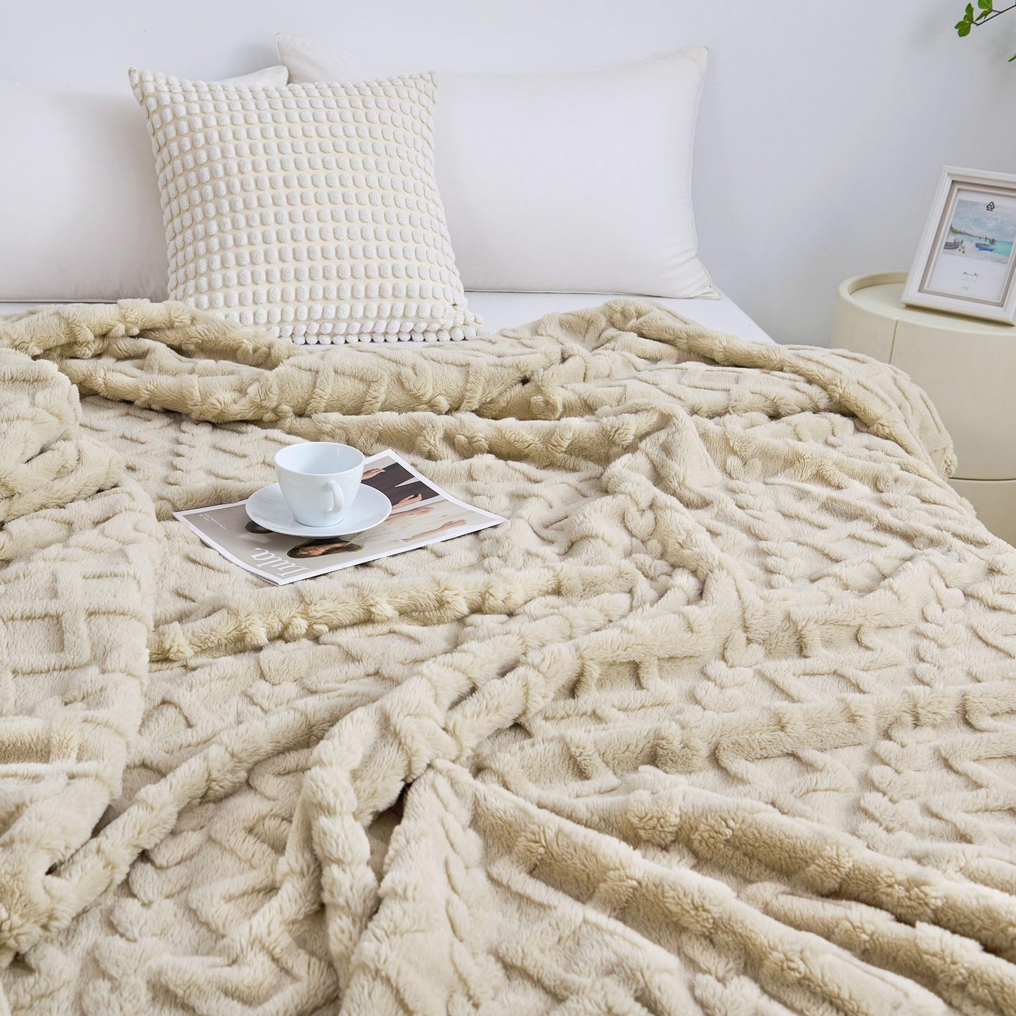 Cozy Soft Throw Blanket
