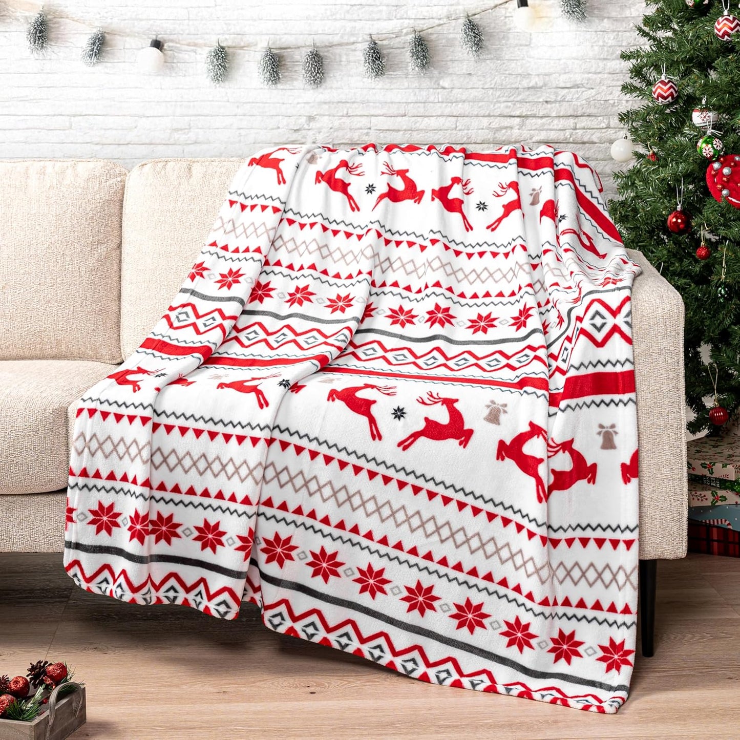 PAVILIA Christmas Throw Blanket | Red Christmas Holiday Fleece Blanket | Soft, Plush, Warm Winter Cabin Throw, 50X60 (Red Christmas)