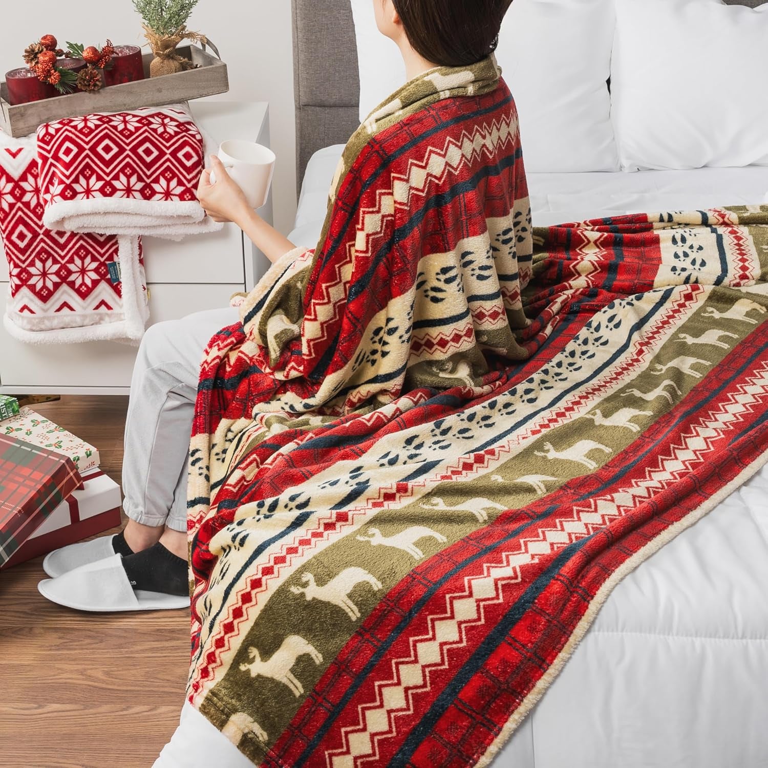 PAVILIA Christmas Throw Blanket | Red Christmas Holiday Fleece Blanket | Soft, Plush, Warm Winter Cabin Throw, 50X60 (Red Christmas)